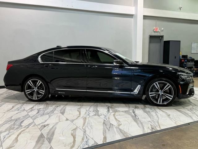 Used 2017 BMW 750i xDrive AWD/4WD image 55