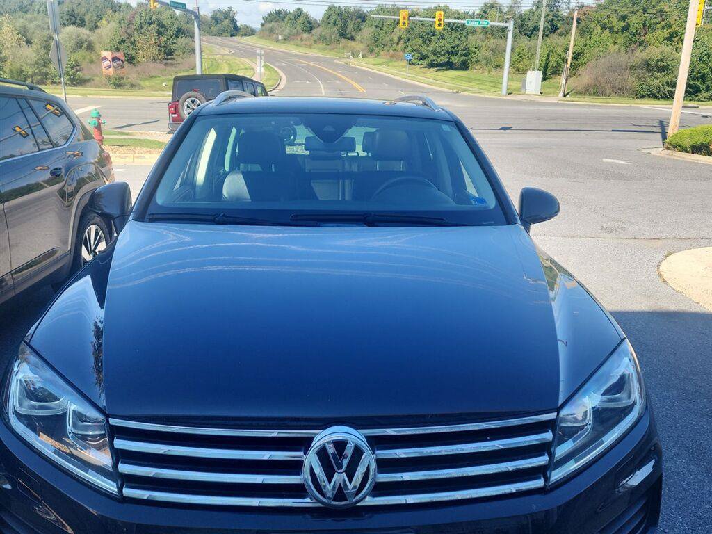 Used 2016 Volkswagen Touareg VR6