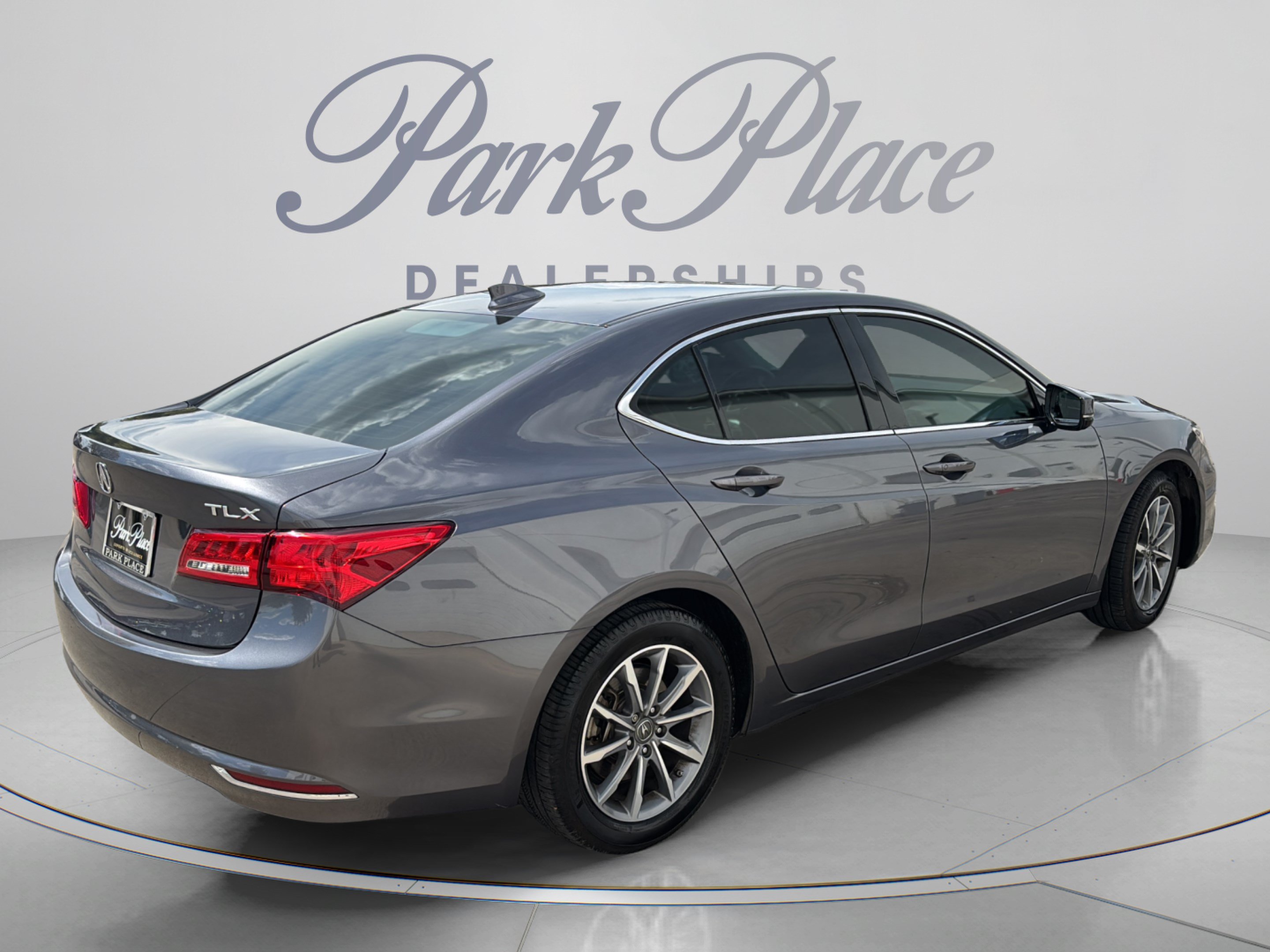Used 2018 Acura TLX FWD image 6