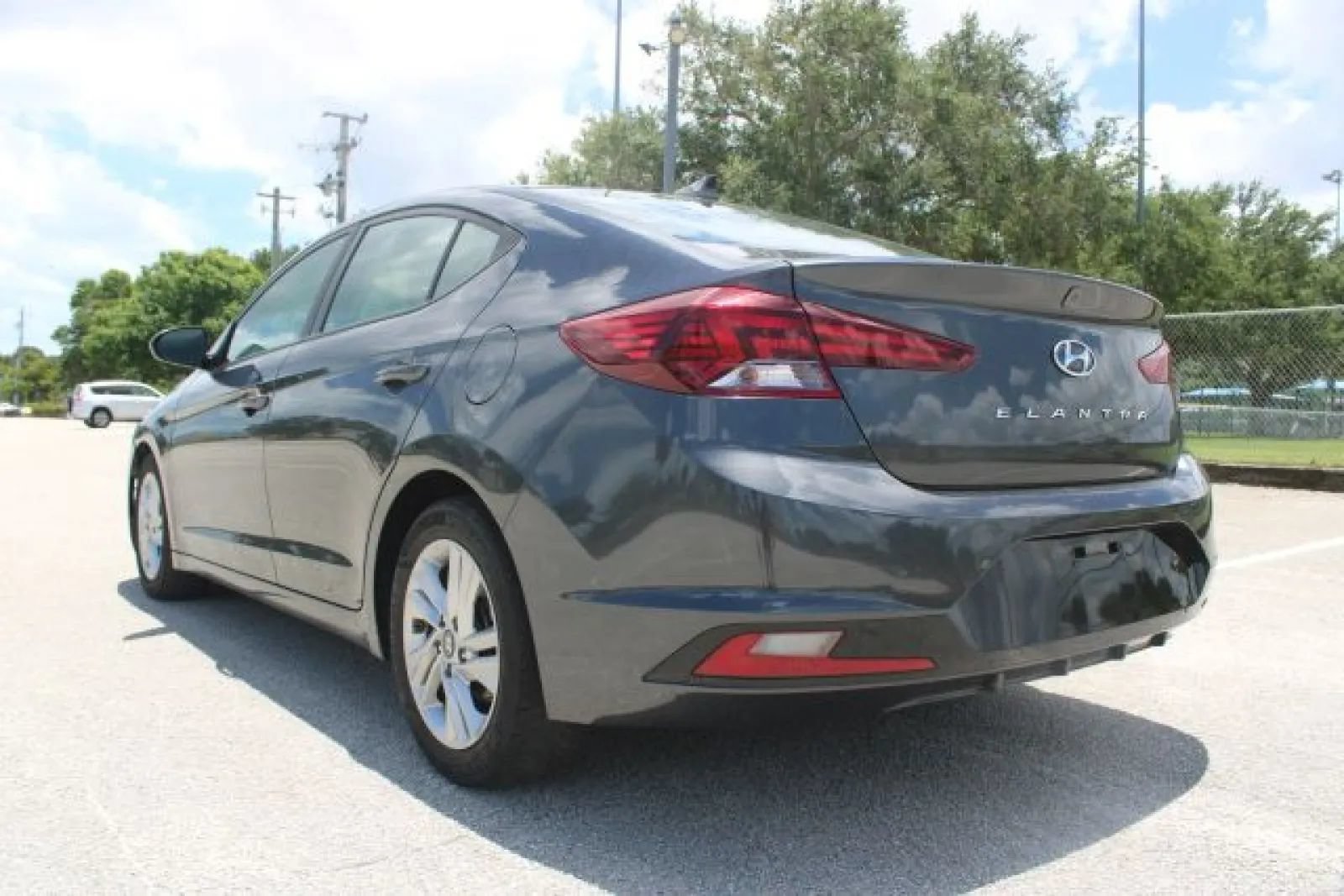 Used 2020 Hyundai Elantra SEL w/ Cargo Package (C1) FWD image 9