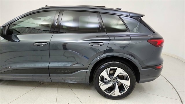 Used 2025 Audi Q6 e-tron Premium w/ Convenience Package image 10