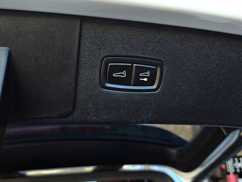 Used 2021 Porsche Cayenne S w/ Premium Package Plus image 37