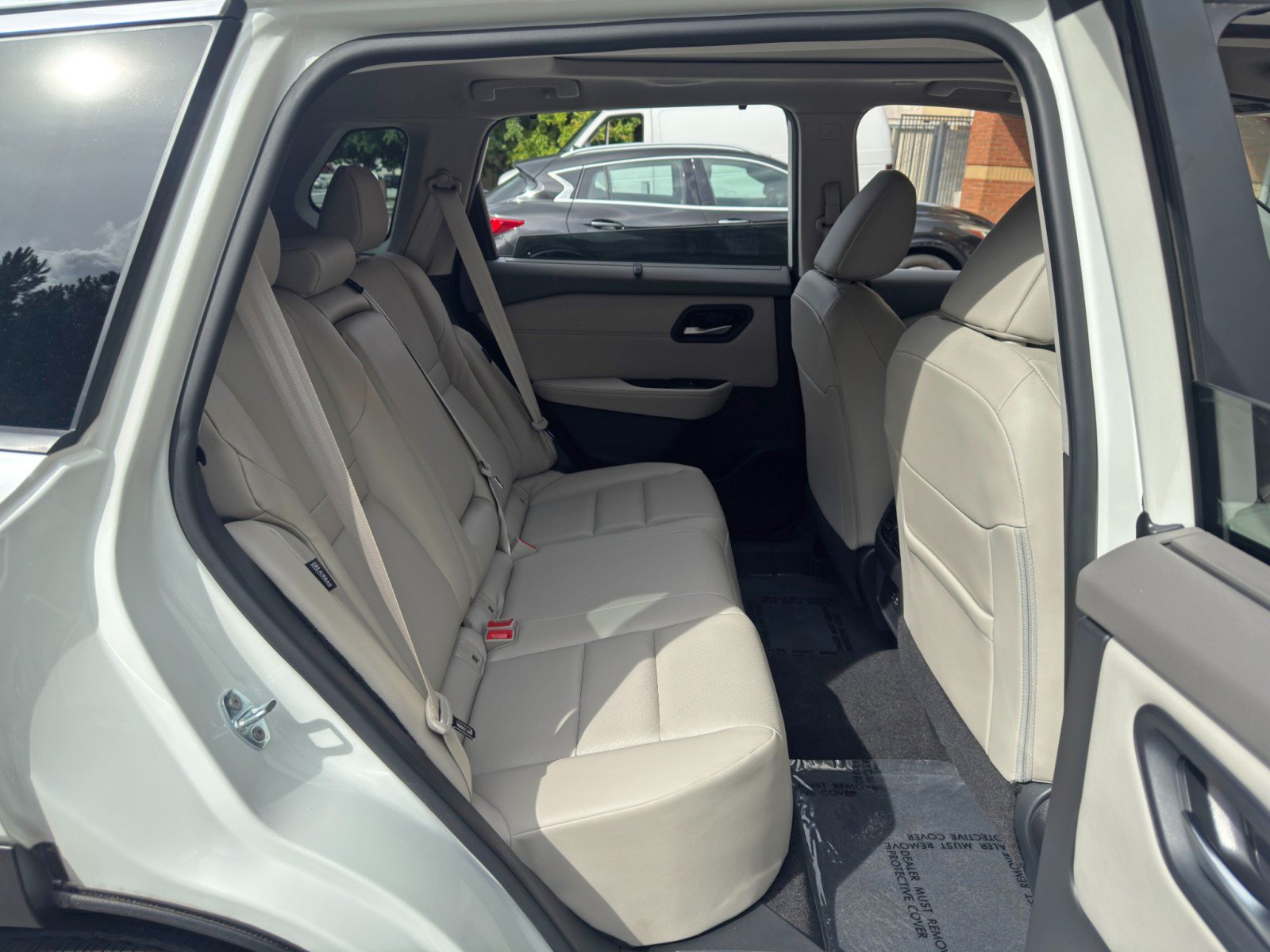 Used 2023 Nissan Rogue SV w/ SV Premium B Package FWD image 34