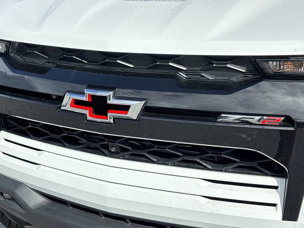 Certified 2024 Chevrolet Colorado ZR2 w/ Technology Package image 35