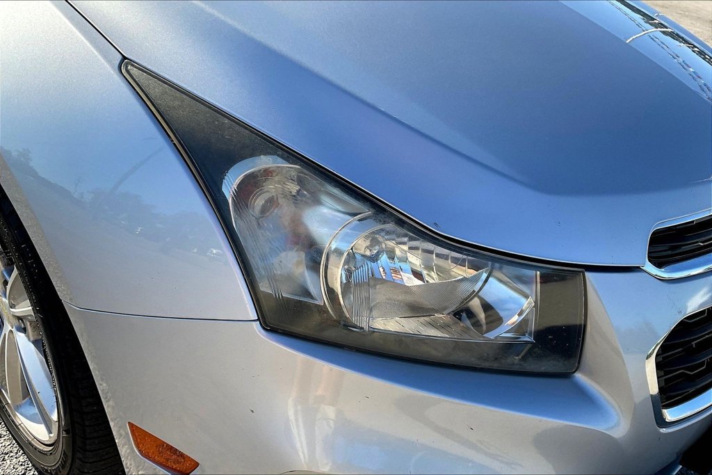 Used 2015 Chevrolet Cruze LT FWD image 23