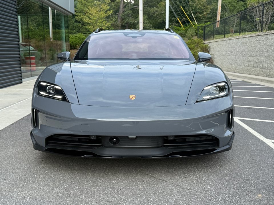 New 2026 Porsche Taycan 4S AWD/4WD image 10