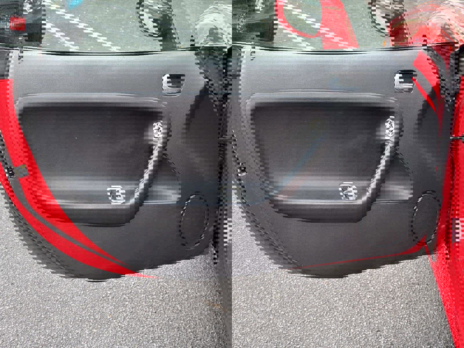 Used 2006 Pontiac Solstice Convertible w/ Premium Package image 11