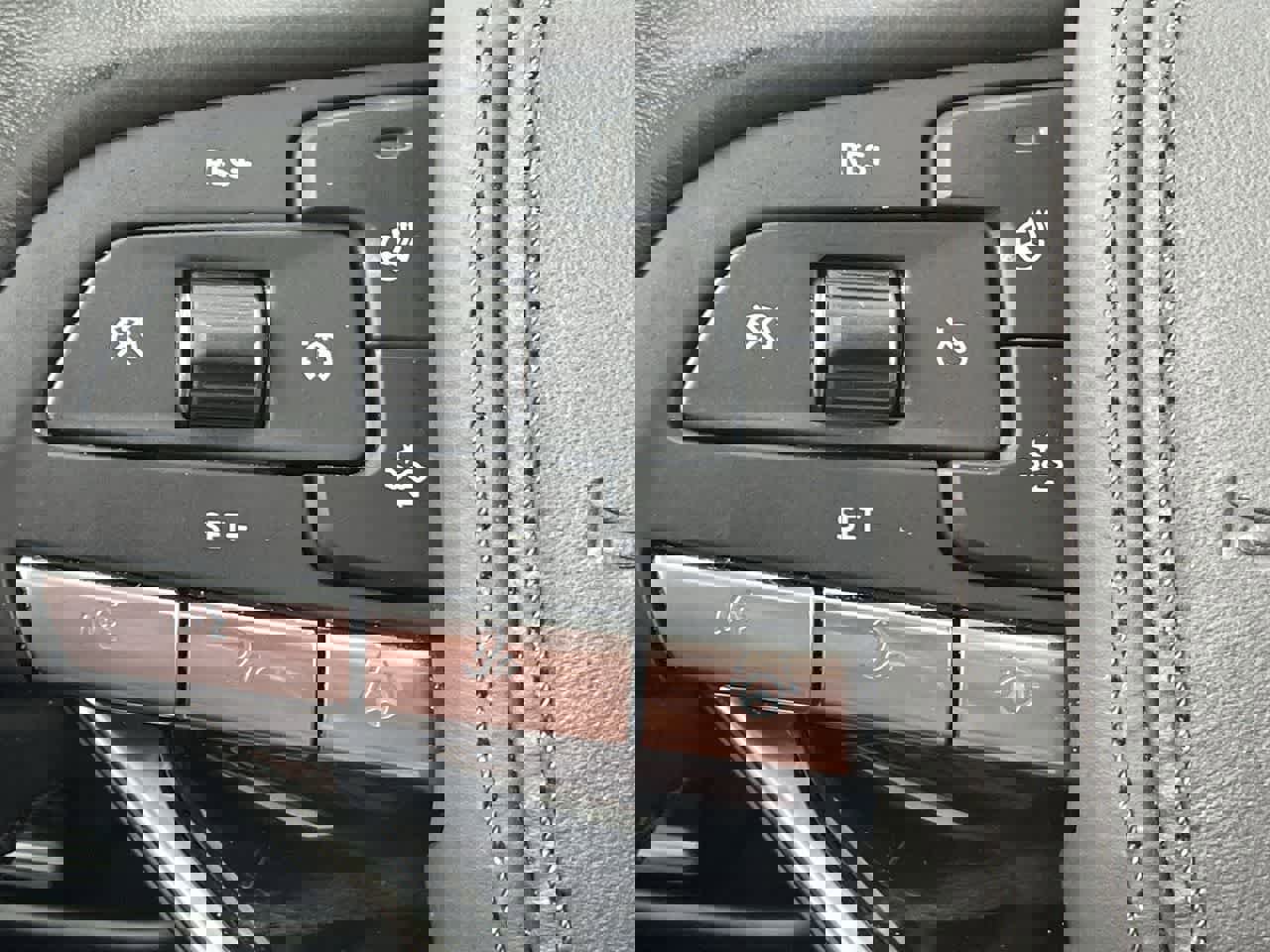 Used 2023 Cadillac Escalade V w/ LPO, ONYX Package image 27