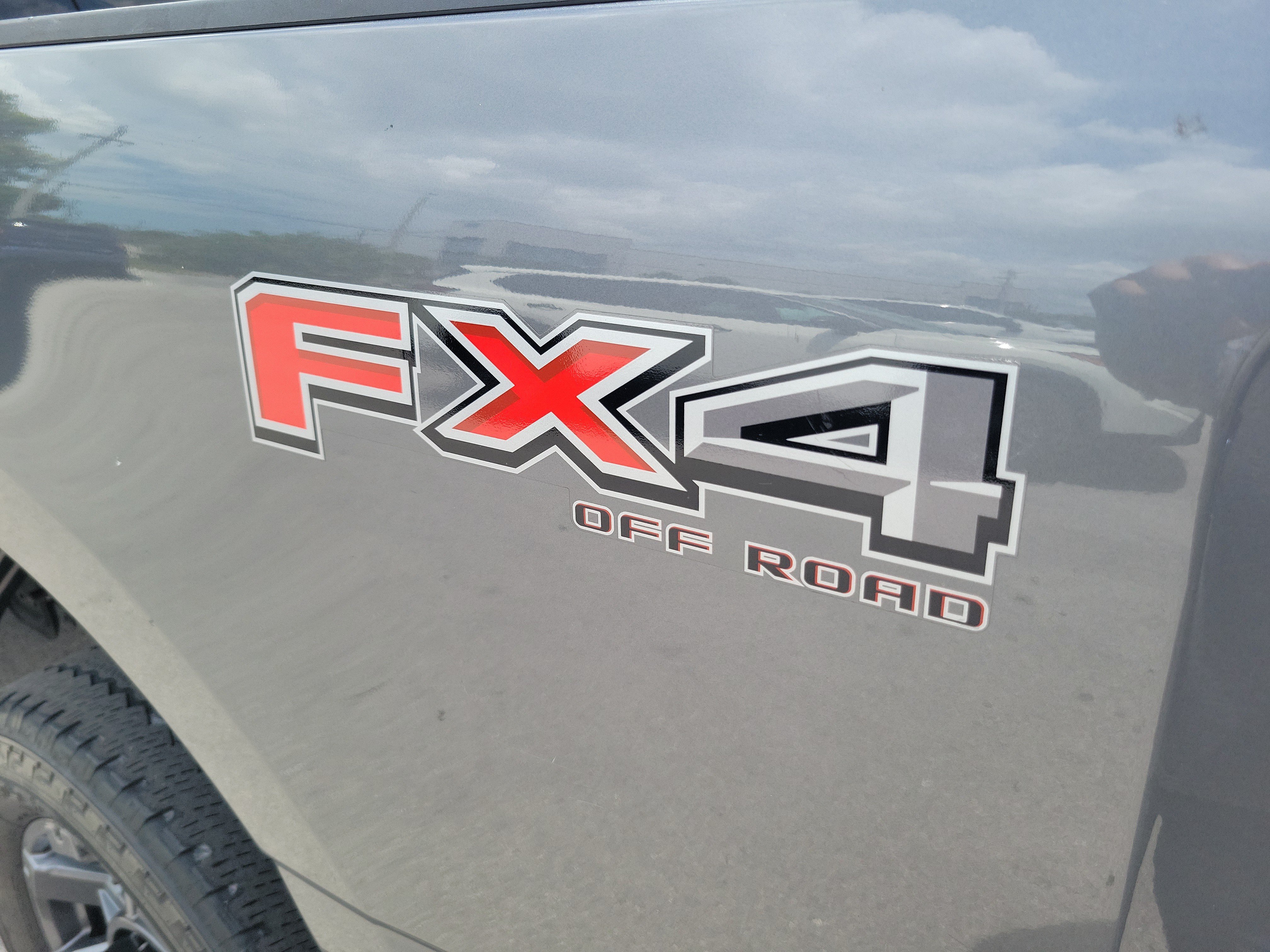 Used 2023 Ford F250 XL w/ STX Appearance Package AWD/4WD image 29