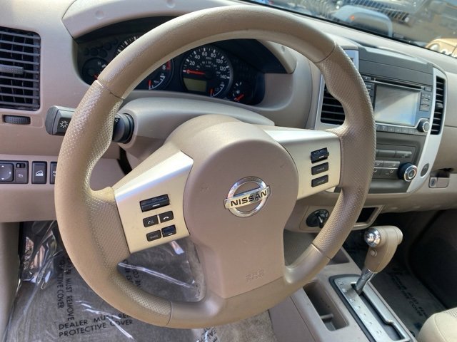 Used 2018 Nissan Frontier SV image 12