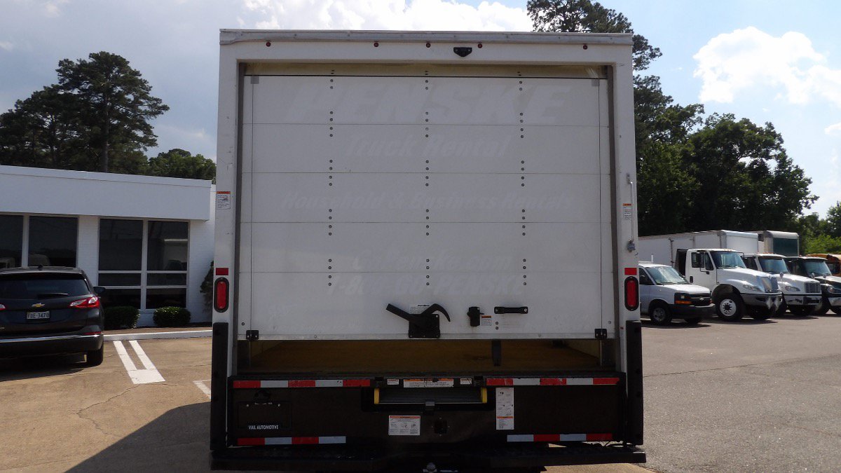 Used 2022 GMC Savana 3500 Extended w/ Power Convenience Package RWD image 3
