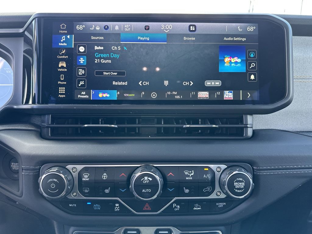 Certified 2025 Jeep Wrangler Unlimited Sahara w/ Safety Group image 11