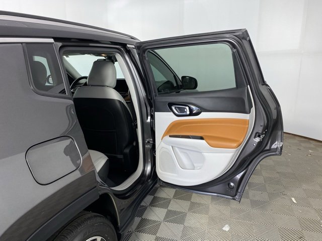Used 2022 Jeep Compass Limited image 33