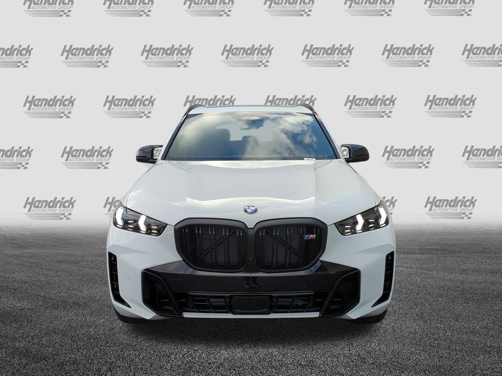 New 2026 BMW X5 M60i image 3