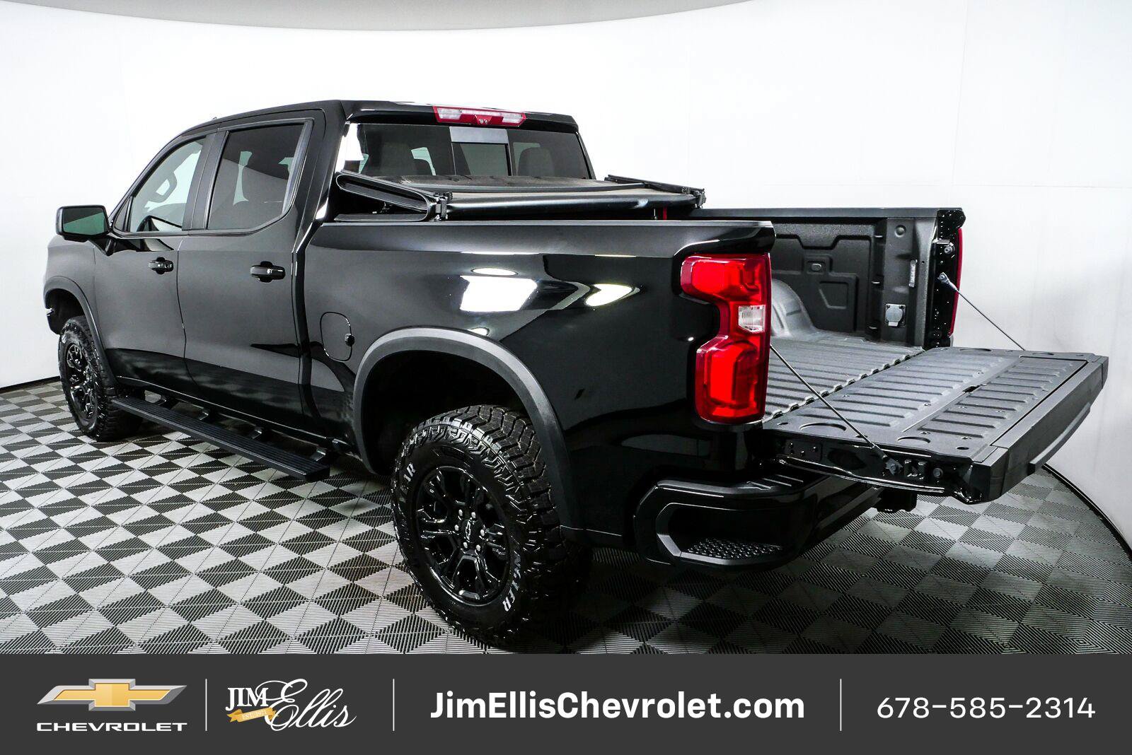 Certified 2022 Chevrolet Silverado 1500 ZR2 w/ Technology Package AWD/4WD image 31