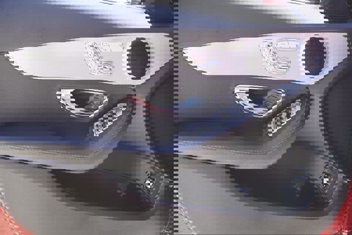 Used 2020 Mercedes-Benz C 300 Sedan image 24