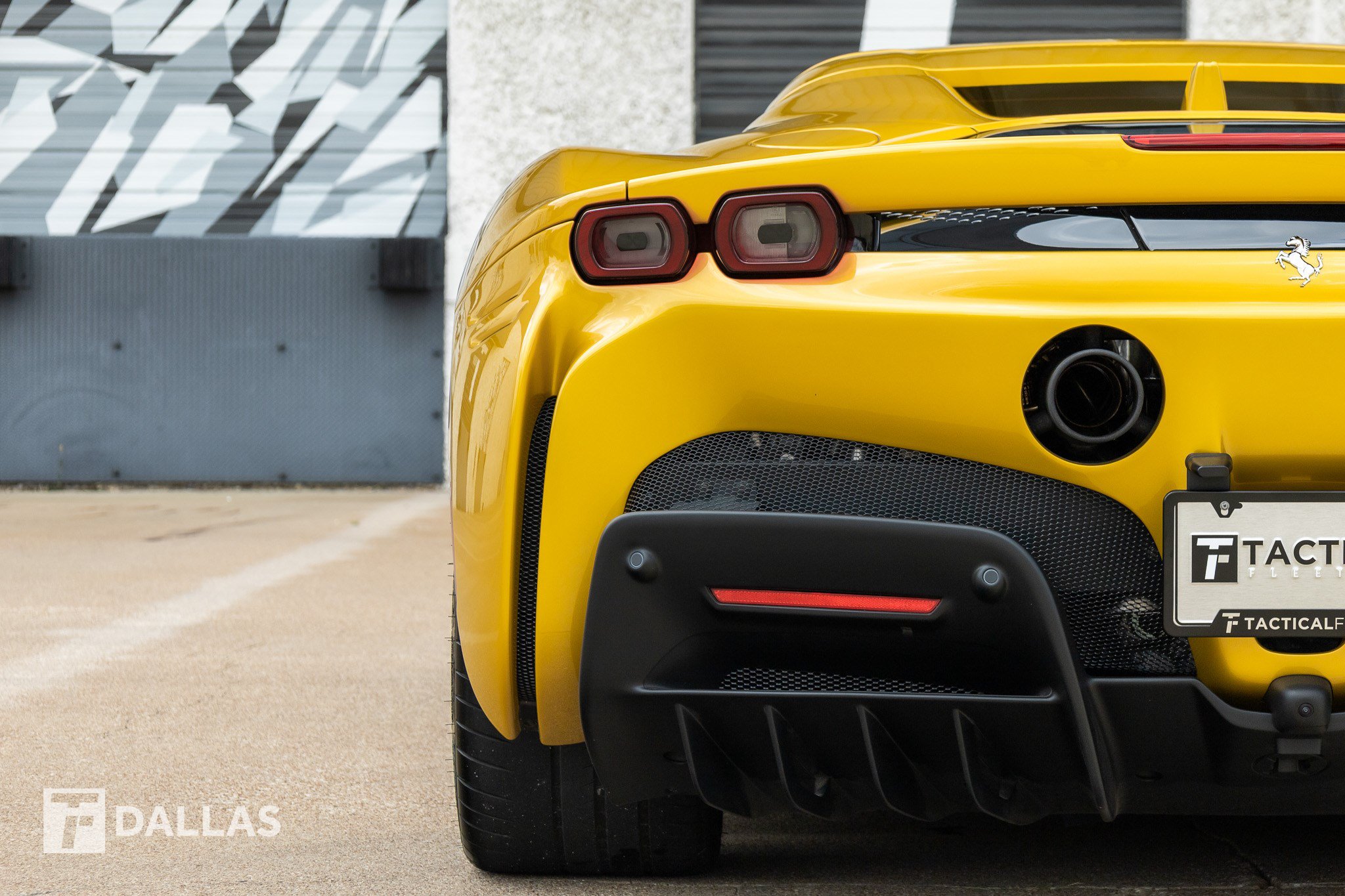 Used 2023 Ferrari SF90 Spider AWD/4WD image 14