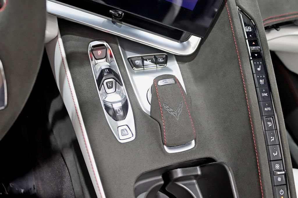 Used 2023 Chevrolet Corvette Stingray Premium Conv w/ Z51 Performance Package RWD image 26