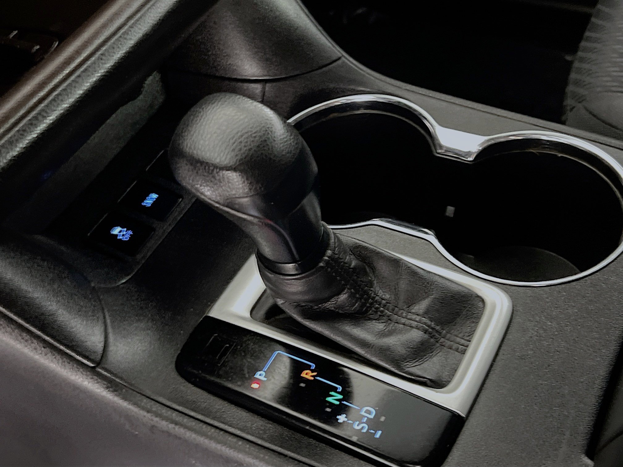 Used 2015 Toyota Highlander LE FWD image 22