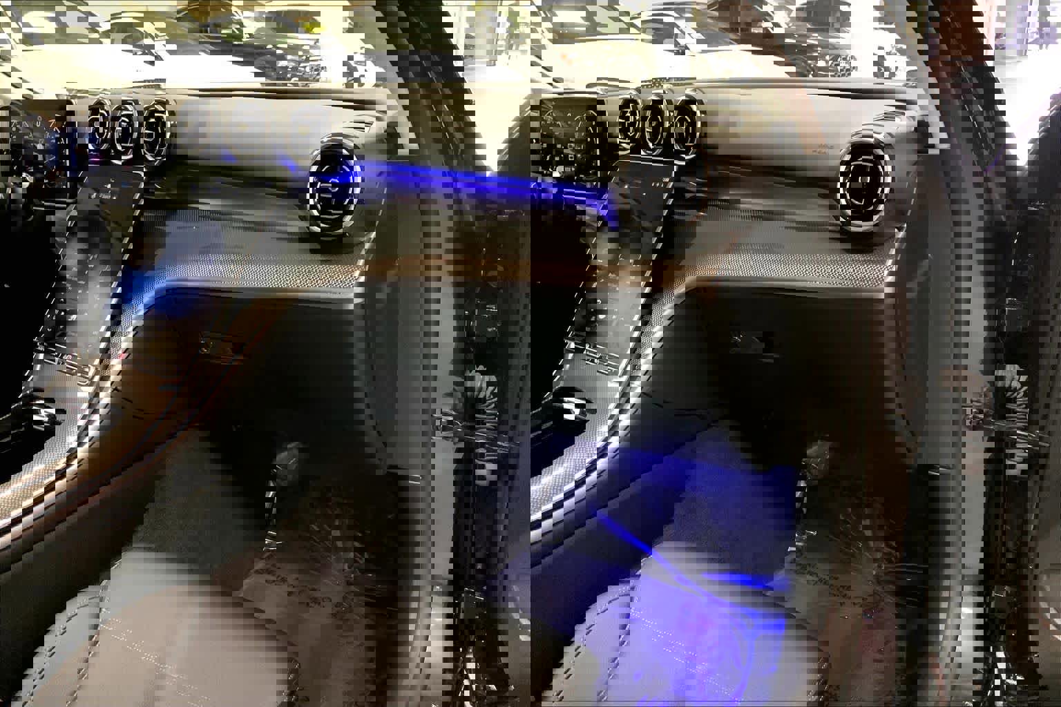 Used 2023 Mercedes-Benz C 300 Sedan image 17