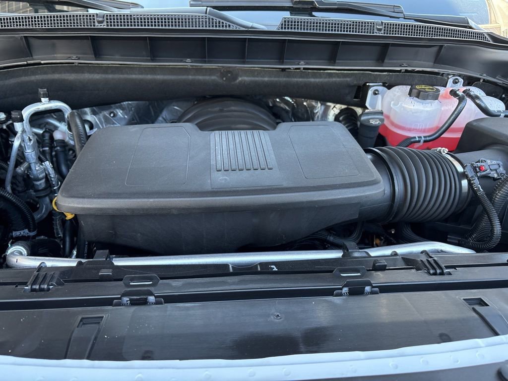 New 2026 Chevrolet Suburban RST w/ RST Capability Package image 32