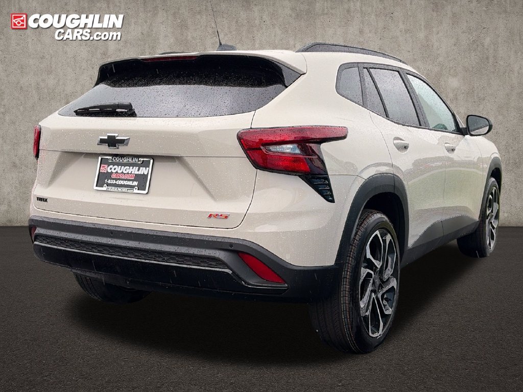 New 2026 Chevrolet Trax RS w/ Sunroof Package FWD image 8