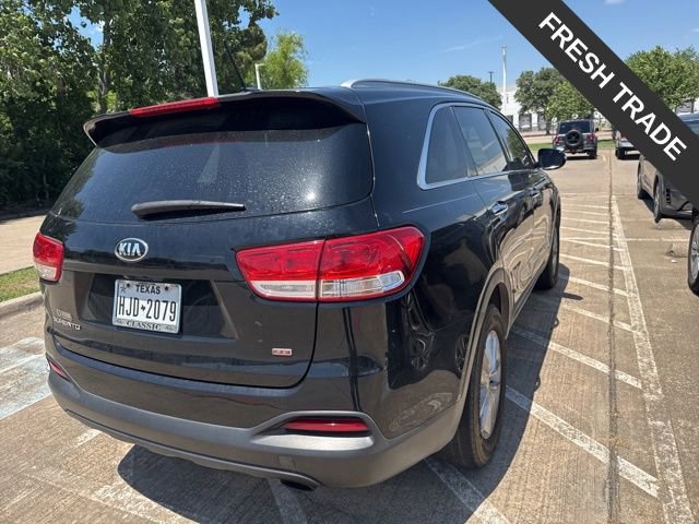Used 2016 Kia Sorento FWD image 3