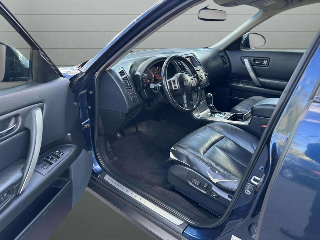 Used 2006 INFINITI FX35 2WD w/ (G02) Touring Pkg image 14