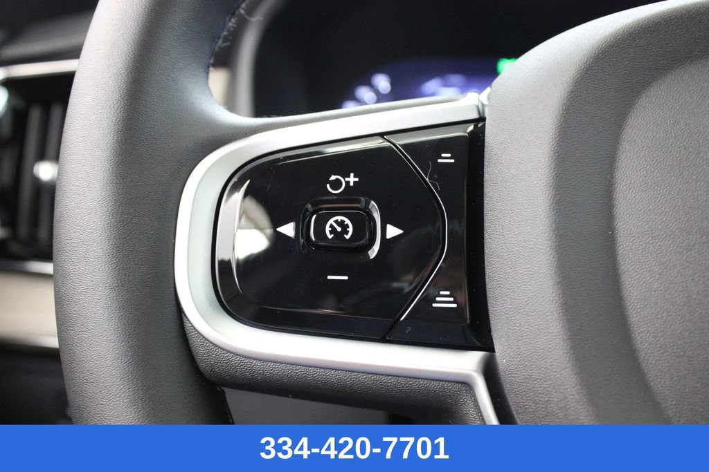 New 2026 Volvo XC90 B6 Plus w/ Protection Package image 27