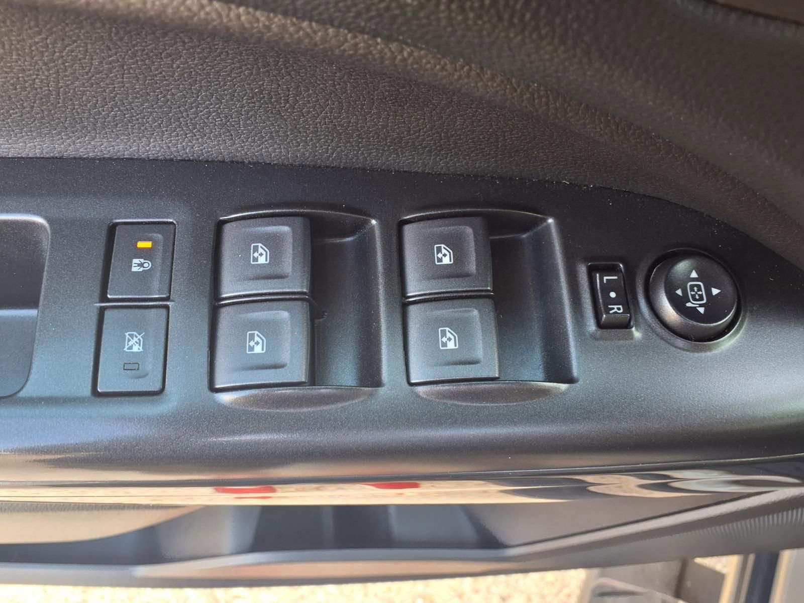 Used 2022 GMC Canyon AT4 w/ Trailering Package image 12