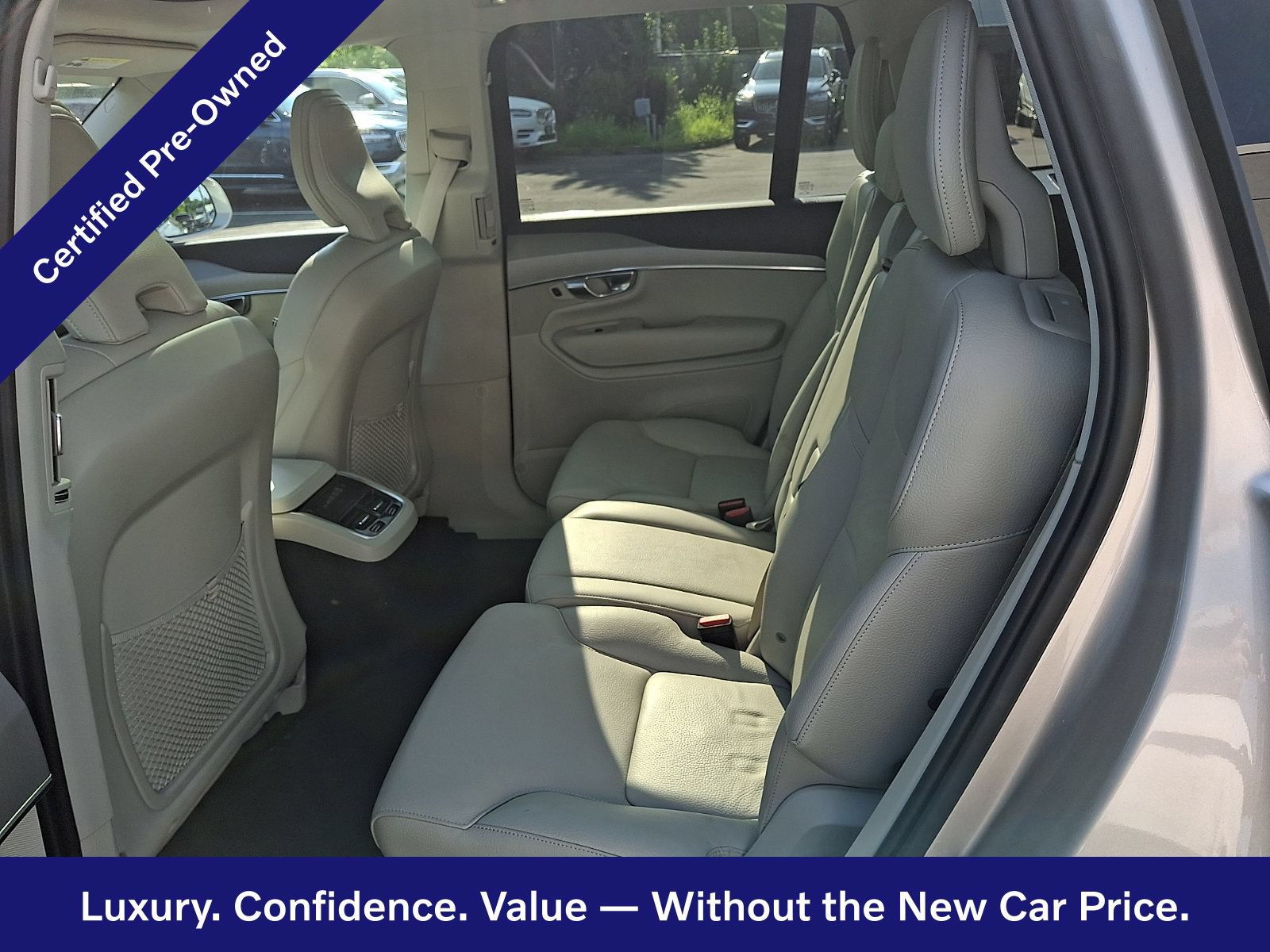 Certified 2025 Volvo XC90 B5 Core w/ Climate Package AWD/4WD image 11