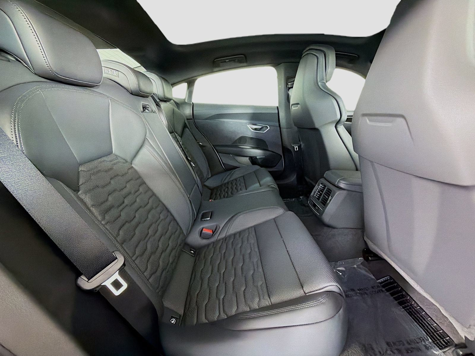 New 2026 Audi S e-tron GT Premium Plus AWD/4WD image 29
