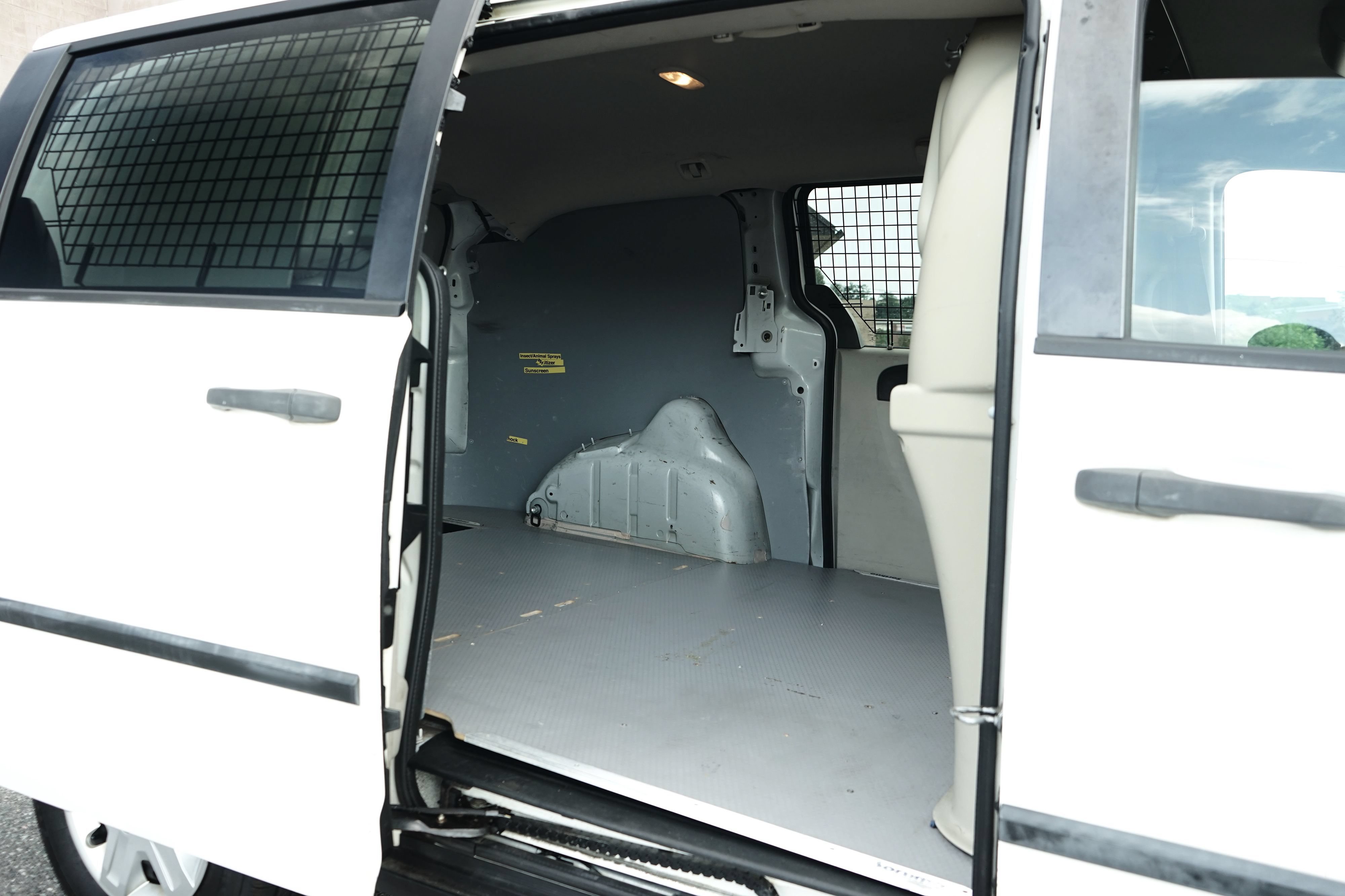 Used 2013 RAM C/V Tradesman FWD image 19