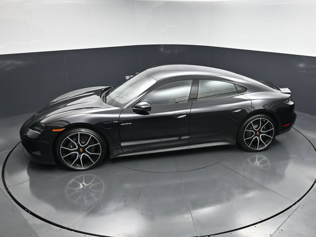 New 2025 Porsche Taycan AWD/4WD image 17
