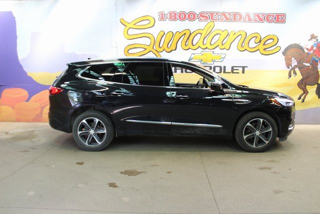 Used 2021 Buick Enclave Essence image 1