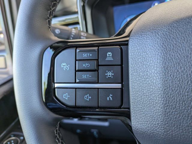 New 2026 Ford F250 Lariat w/ Black Appearance Package image 22