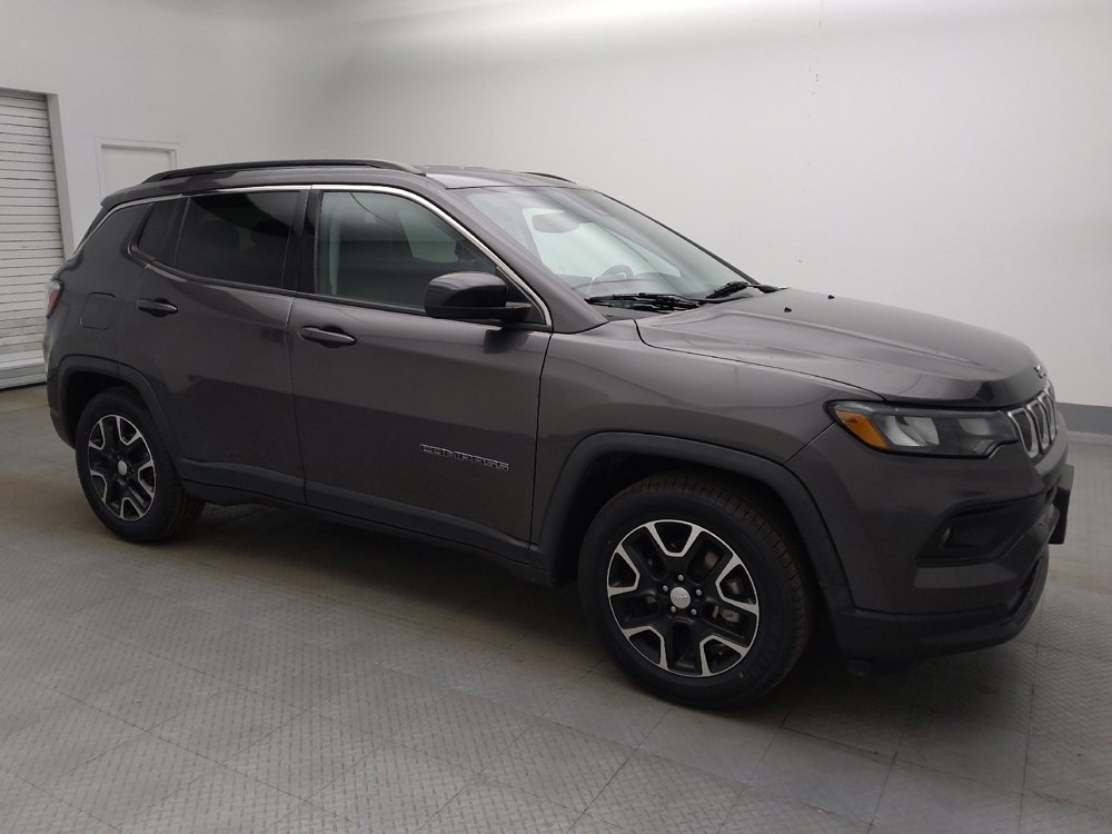 Used 2022 Jeep Compass Latitude FWD image 11