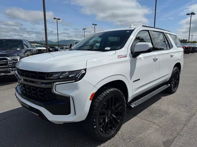 Used 2021 Chevrolet Tahoe Z71 w/ Luxury Package AWD/4WD image 3