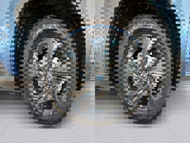 Used 2024 Subaru Crosstrek 2.0i AWD/4WD image 9