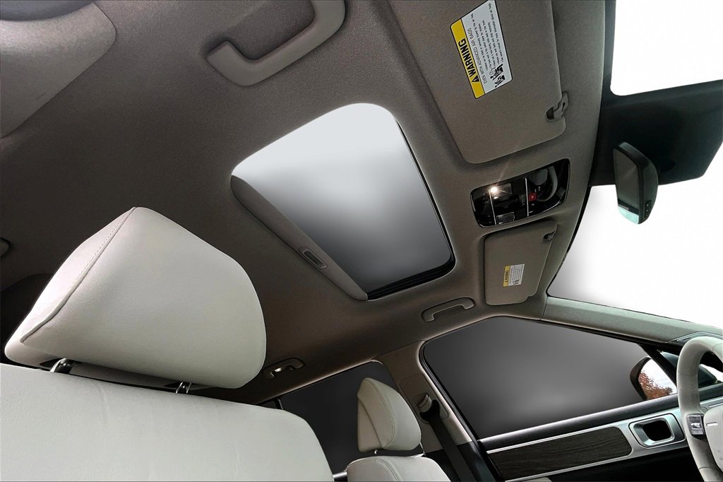 Used 2025 Hyundai Santa Fe Limited image 22