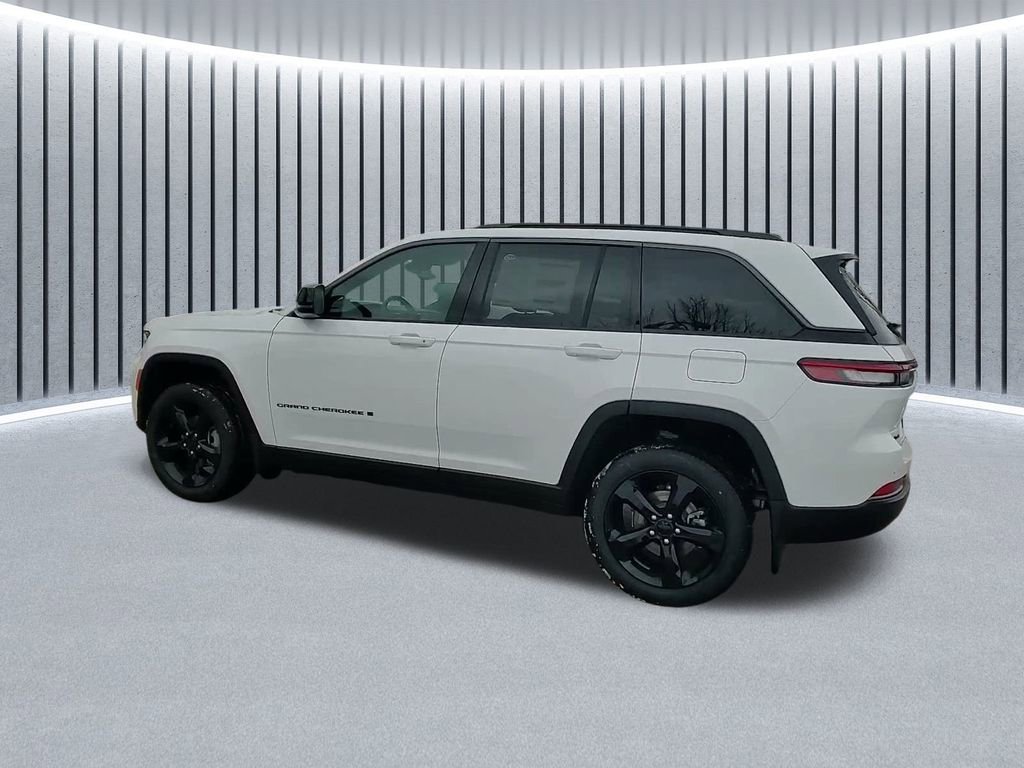 New 2026 Jeep Grand Cherokee Limited w/ Limited Altitude Package image 15