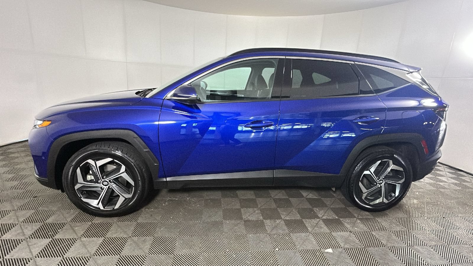 Used 2023 Hyundai Tucson Limited AWD/4WD image 7