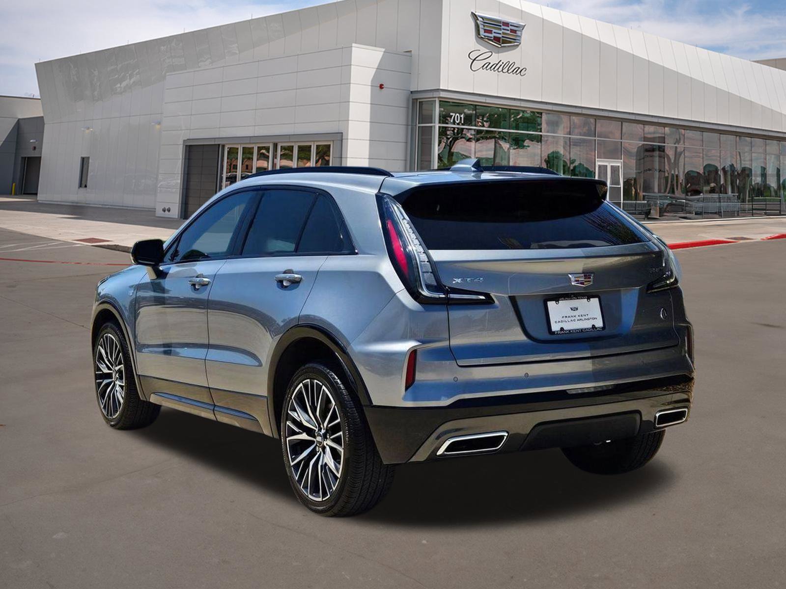Used 2024 Cadillac XT4 Sport FWD image 4