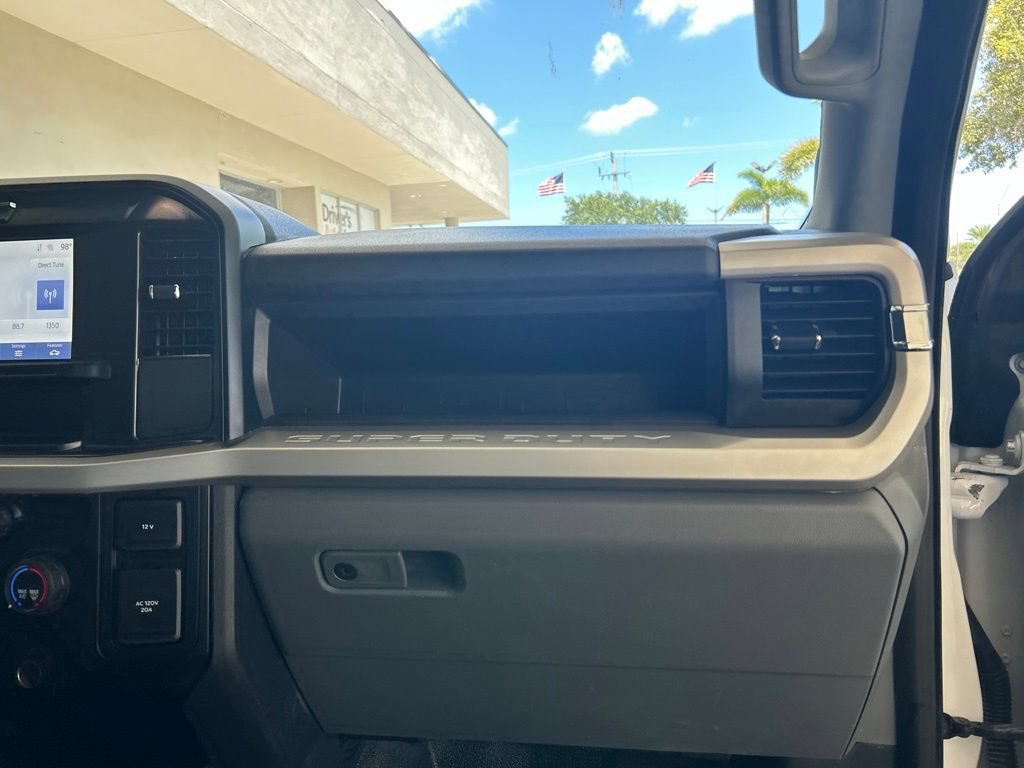 Used 2025 Ford F350 XL w/ 360-Degree Camera Package AWD/4WD image 25
