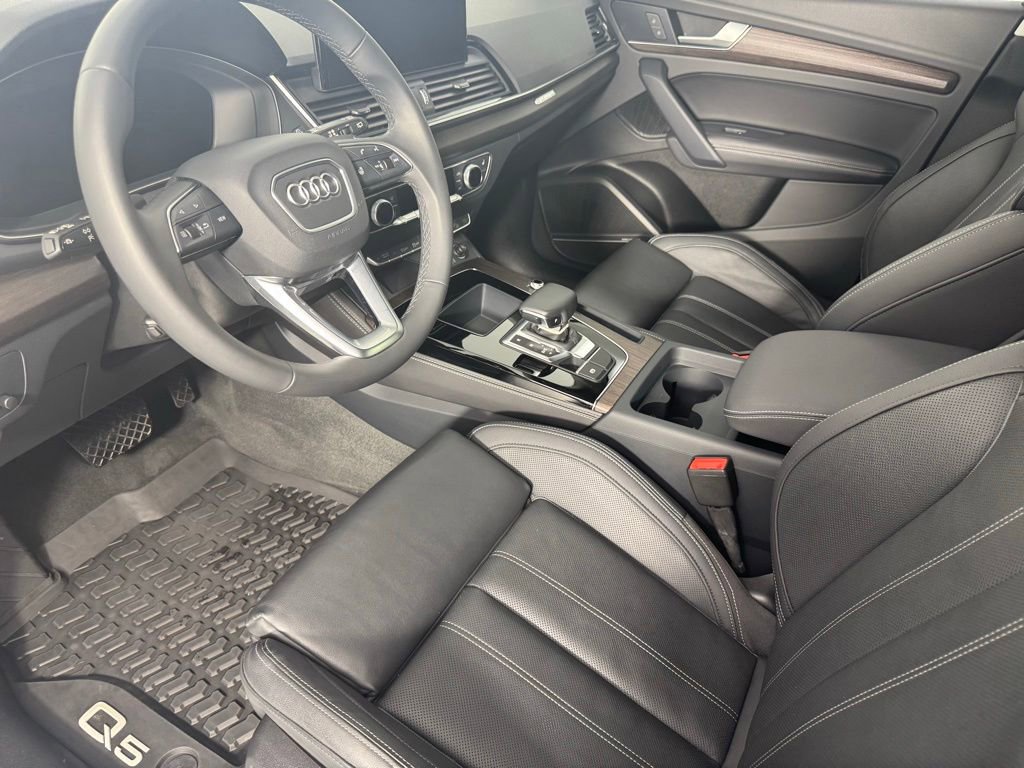 Used 2023 Audi Q5 2.0T Premium Plus AWD/4WD image 12