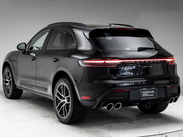Certified 2026 Porsche Macan AWD/4WD image 3