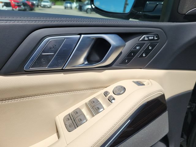 Used 2021 BMW X7 xDrive40i w/ Executive Package AWD/4WD image 33