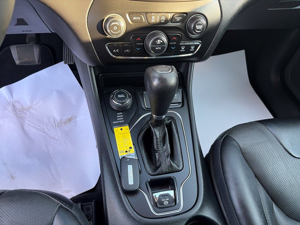 Certified 2022 Jeep Cherokee Latitude Lux AWD/4WD image 29