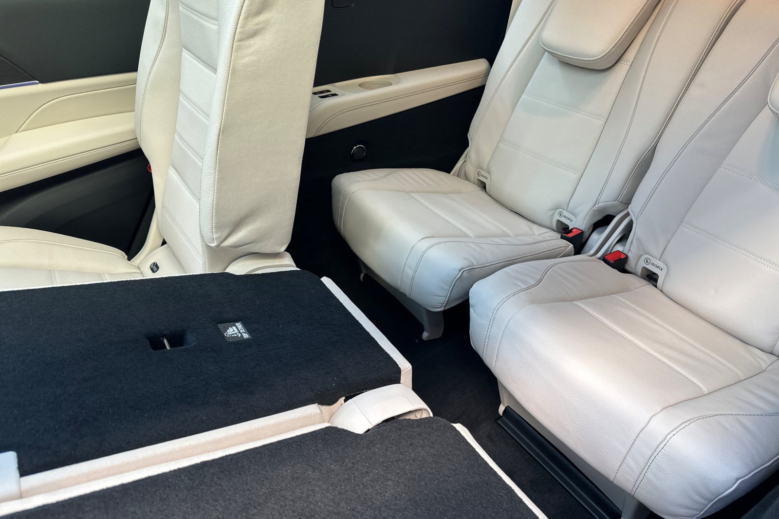 New 2026 Mercedes-Benz GLS 450 4MATIC image 14