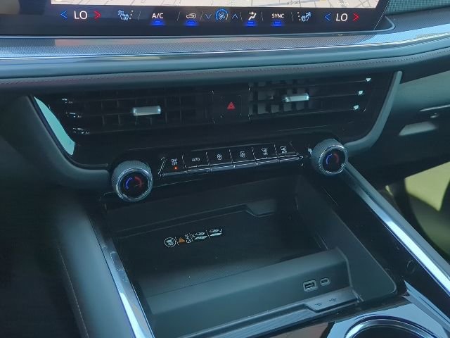 New 2025 Chevrolet Suburban RST w/ Advanced Technology Package RWD image 31